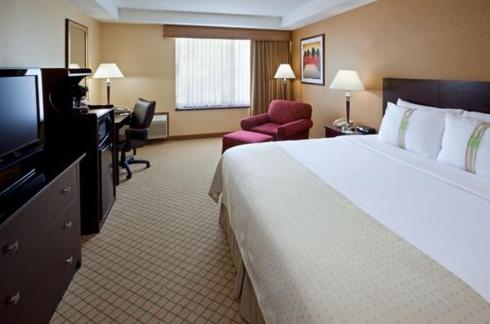 Imagen de la habitación del Hotel Armoni Inn & Suites. Foto 6