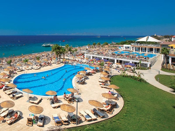 Imagen general del Hotel Armonia Holiday Village And Spa, Akyarlar. Foto 6