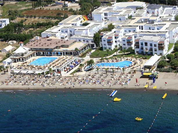 Imagen general del Hotel Armonia Holiday Village And Spa, Akyarlar. Foto 8