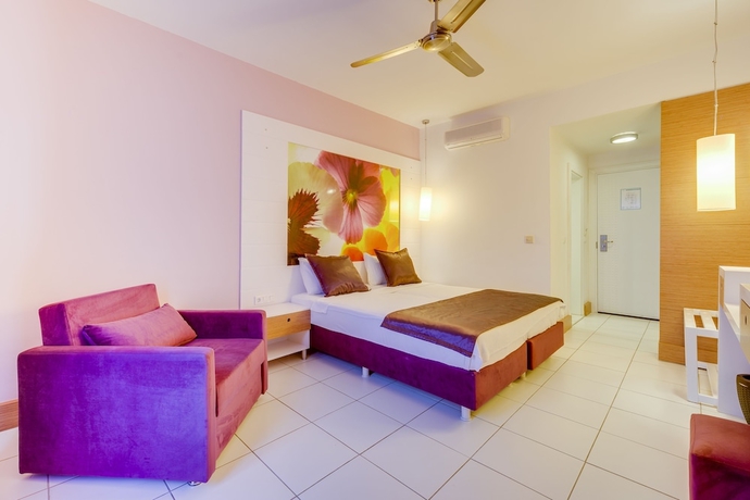 Imagen de la habitación del Hotel Armonia Holiday Village and Spa, Bodrum. Foto 5