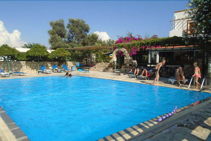 Imagen de la piscina del Hotel Armonia, Matala. Foto 19