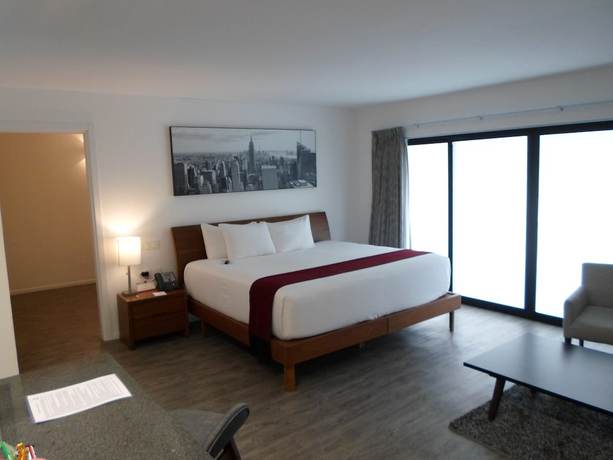 Imagen de la habitación del Hotel Armonik Suites. Foto 2