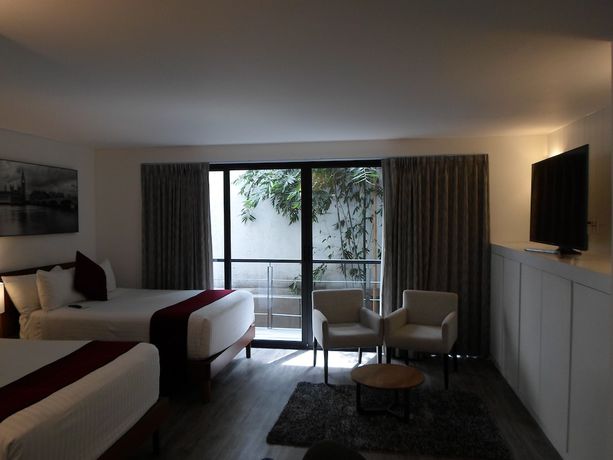 Imagen de la habitación del Hotel Armonik Suites. Foto 7
