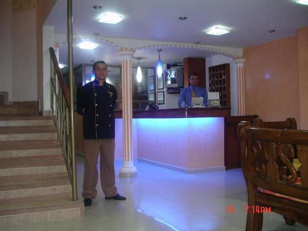 Imagen de los interiores del Hotel Armont. Foto 19