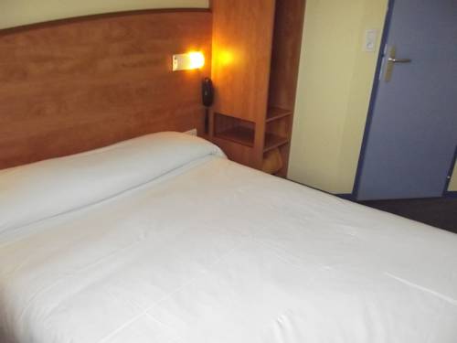 Imagen de la habitación del Hotel Armony. Foto 5