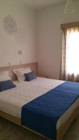 Imagen de la habitación del Hotel Armyra. Foto 7
