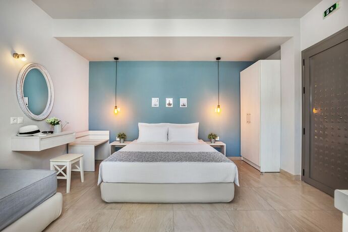 Imagen de la habitación del Hotel Armyra Studios. Foto 13
