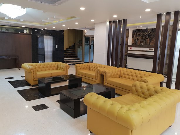 Imagen de los interiores del Hotel Arna. Foto 18
