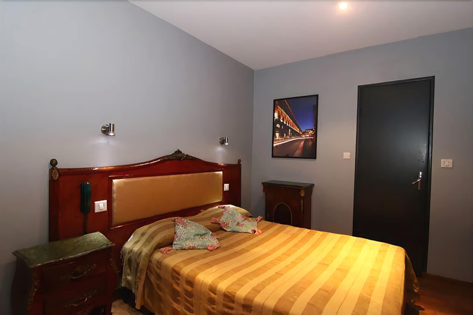 Imagen de la habitación del Hotel Arnaud Bernard. Foto 2
