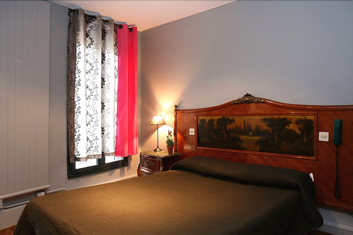 Imagen de la habitación del Hotel Arnaud Bernard. Foto 6