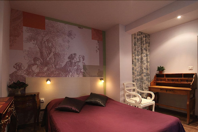 Imagen de la habitación del Hotel Arnaud Bernard. Foto 10