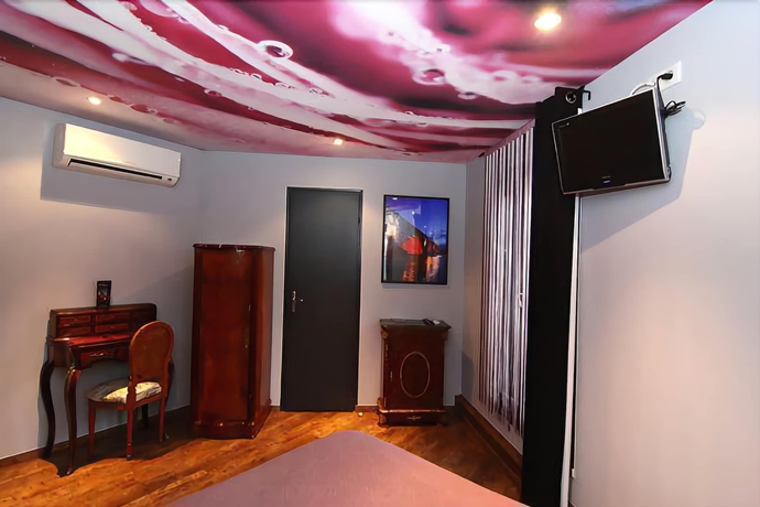Imagen de la habitación del Hotel Arnaud Bernard. Foto 15