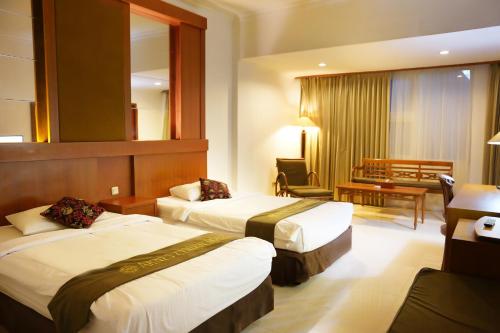 Imagen general del Hotel Arnes Central. Foto 2