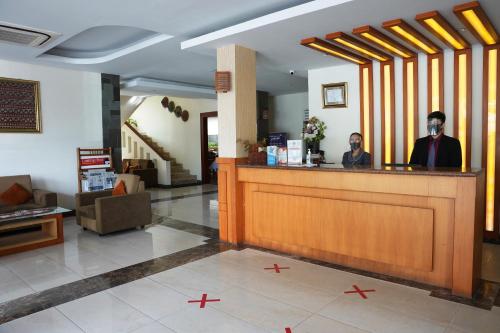 Imagen general del Hotel Arnes Central. Foto 4