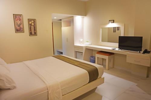 Imagen general del Hotel Arnes Central. Foto 6