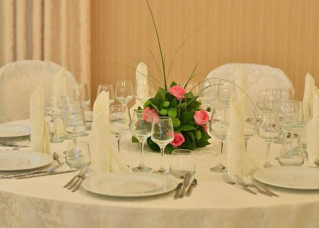 Imagen del bar/restaurante del Hotel Arnia. Foto 20