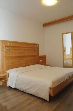Imagen de la habitación del Hotel Arnica. Foto 15
