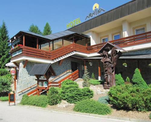 Imagen de la habitación del Hotel Arnika. Foto 2