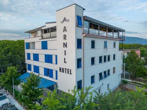 Imagen general del Hotel Arnil. Foto 5