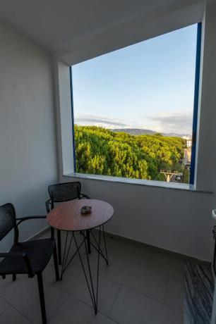 Imagen de la habitación del Hotel Arnil. Foto 15