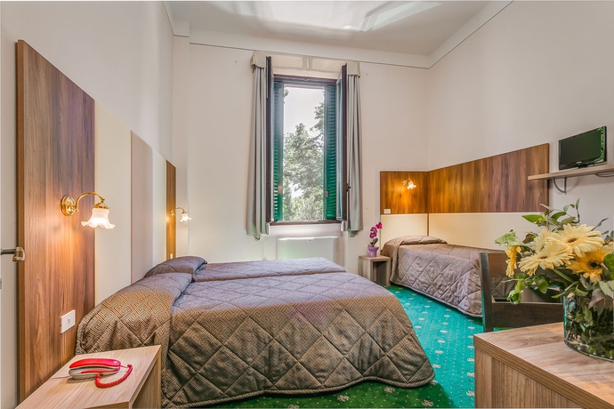 Imagen de la habitación del Hotel Arno Bellariva. Foto 4