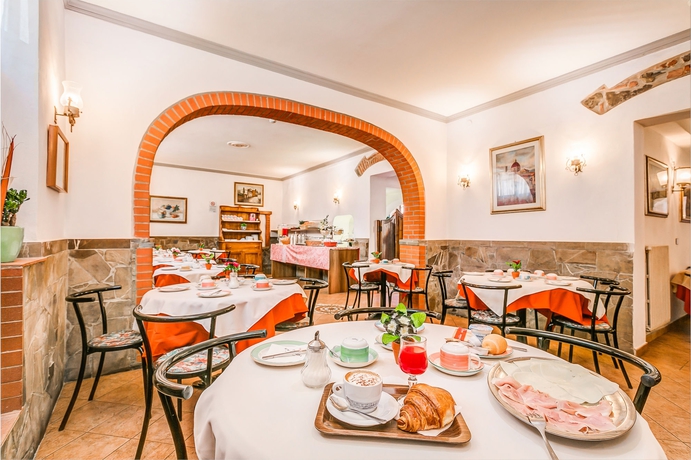 Imagen del bar/restaurante del Hotel Arno Bellariva. Foto 1