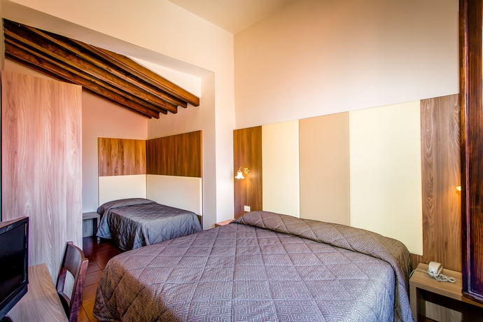 Imagen de la habitación del Hotel Arno Bellariva. Foto 7