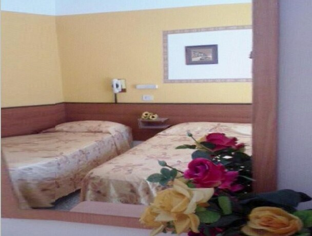 Imagen de la habitación del Hotel Arno, Misano Adriatico. Foto 36