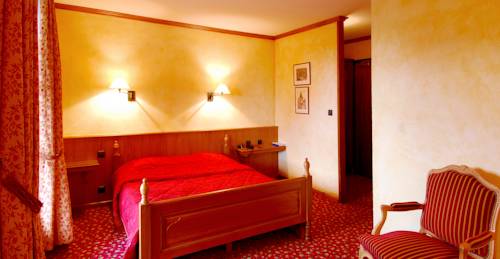 Imagen de la habitación del Hotel Arnold. Foto 4