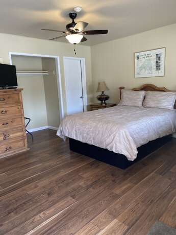 Imagen de la habitación del Hotel Arnold Meadowmont Lodge. Foto 16