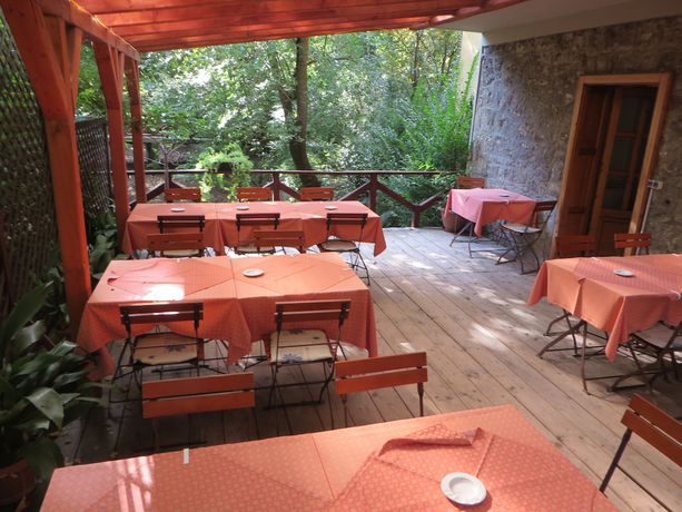 Imagen de la habitación del Hotel Arnold, Tatabanya. Foto 2