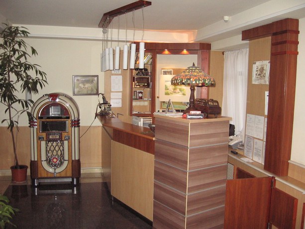 Imagen de los interiores del Hotel Arnold, Tatabanya. Foto 11