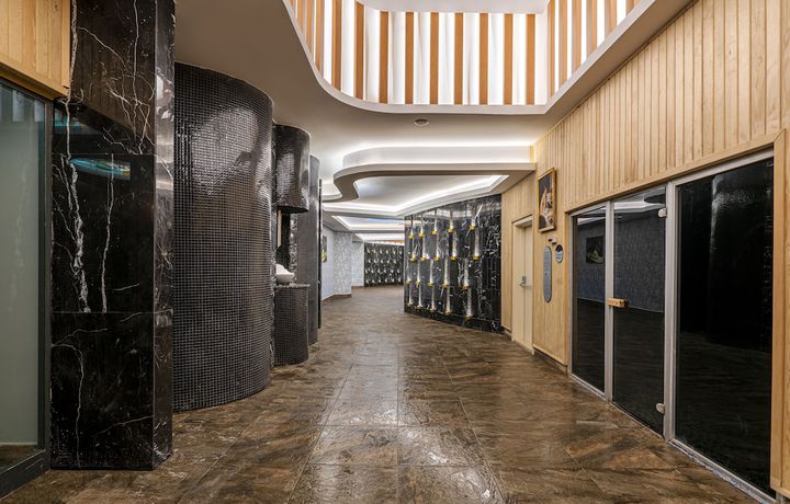 Imagen de la piscina del Hotel Arnor De Luxe and Spa. Foto 16