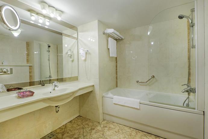 Imagen general del Hotel Aro Palace. Foto 8