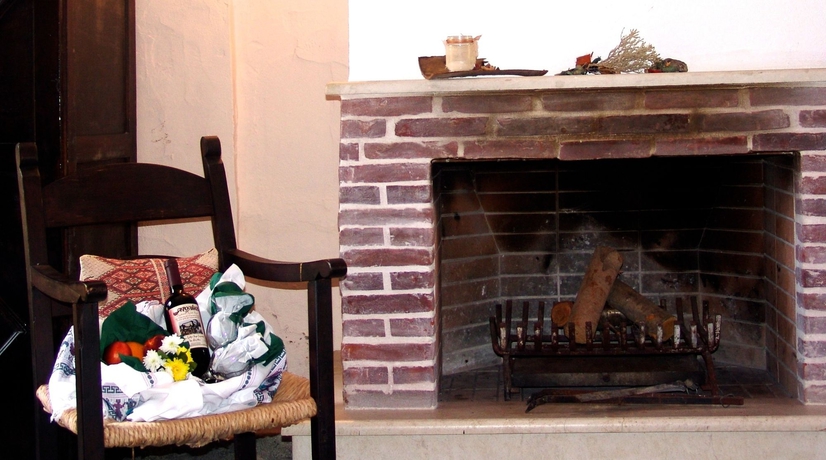 Imagen de la habitación del Hotel Arolithos Traditional Cretan Village. Foto 2