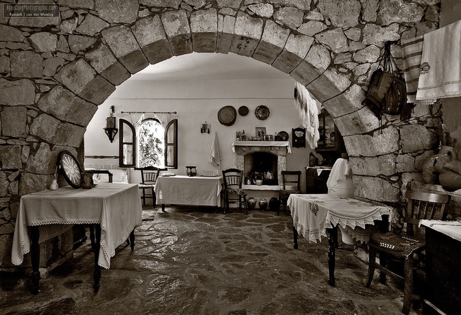 Imagen de los interiores del Hotel Arolithos Traditional Cretan Village. Foto 14