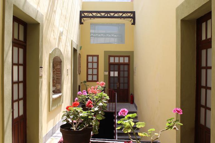 Imagen de la habitación del Hotel Aroma 406. Foto 7