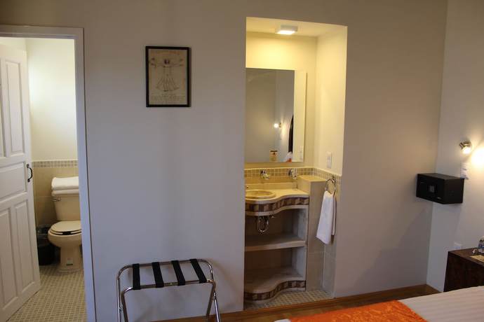 Imagen de la habitación del Hotel Aroma 406. Foto 8