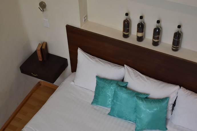 Imagen de la habitación del Hotel Aroma 406. Foto 18
