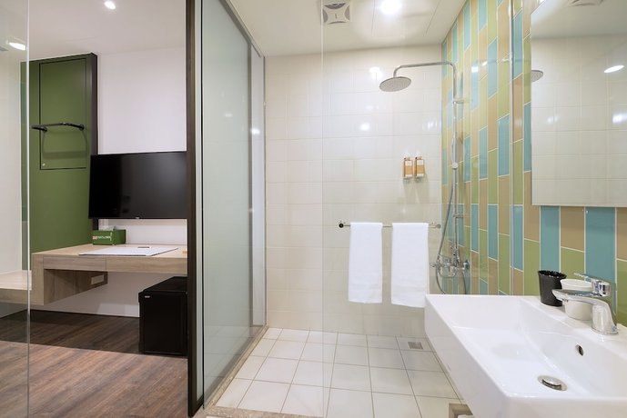 Imagen de la habitación del Hotel Aroma Chew. Foto 5