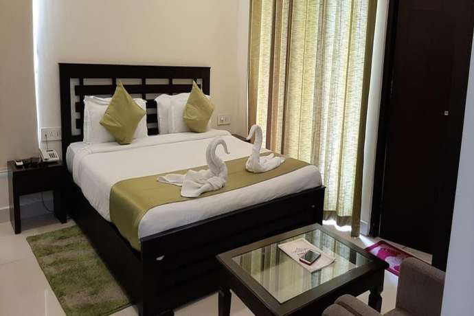 Imagen de la habitación del Hotel Aroma Ganga View. Foto 16