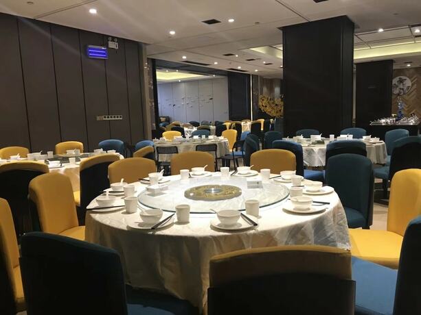 Imagen del bar/restaurante del Hotel Aroma Hotel. Foto 4