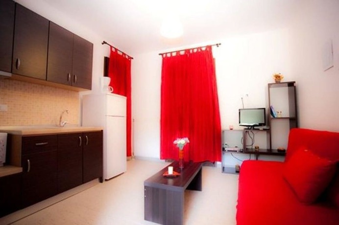 Imagen de la habitación del Hotel Aroma Studios and Apartments. Foto 7