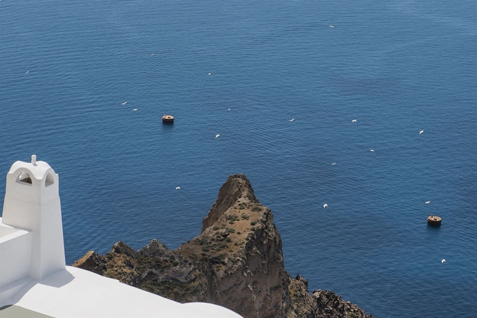 Imagen de los exteriores del Hotel Aroma Suites. Foto 14