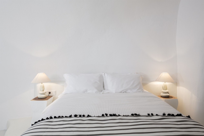 Imagen de la habitación del Hotel Aroma Suites. Foto 7