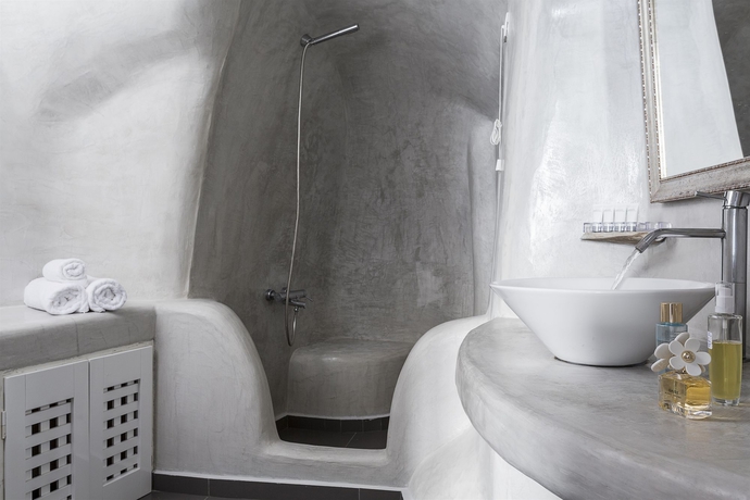 Imagen de la habitación del Hotel Aroma Suites. Foto 8