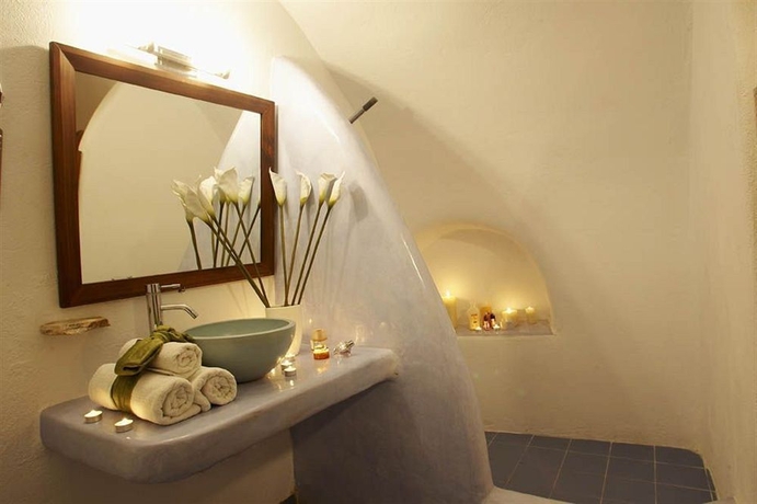 Imagen de la habitación del Hotel Aroma Suites. Foto 12