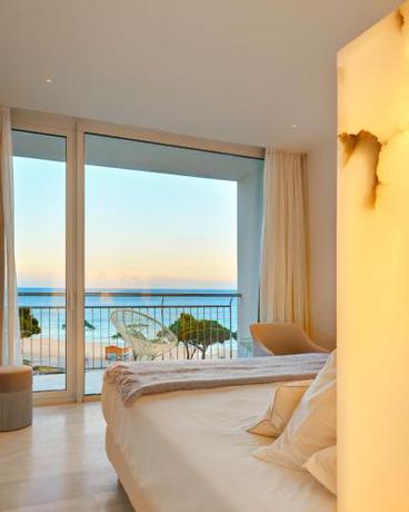 Imagen de la habitación del Hotel Aromar. Foto 7