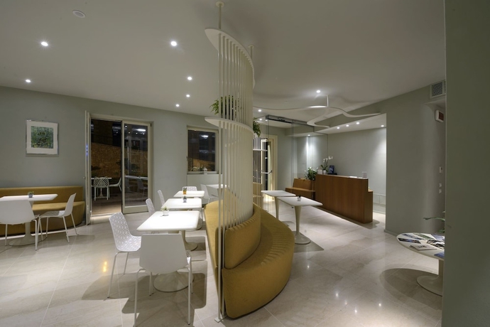 Imagen de los interiores del Hotel Aromi Piccolo. Foto 16