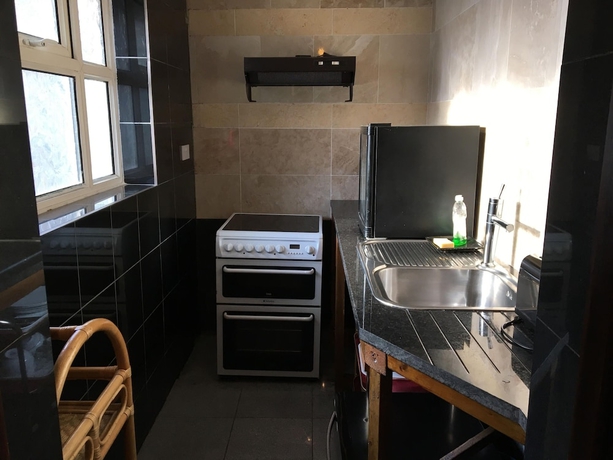 Imagen de la habitación del Hotel Aron Guest House. Foto 14